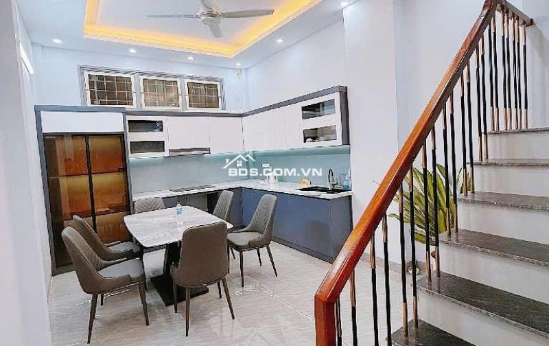 Bán nhà riêng Kim Đồng Hoàng Mai, giá 16.5 tỷ, dt 48m2, thang máy, siêu đẹp